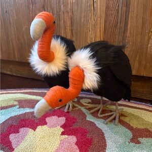 Scraps & Buzz Target Featherly Friends Vulture birds